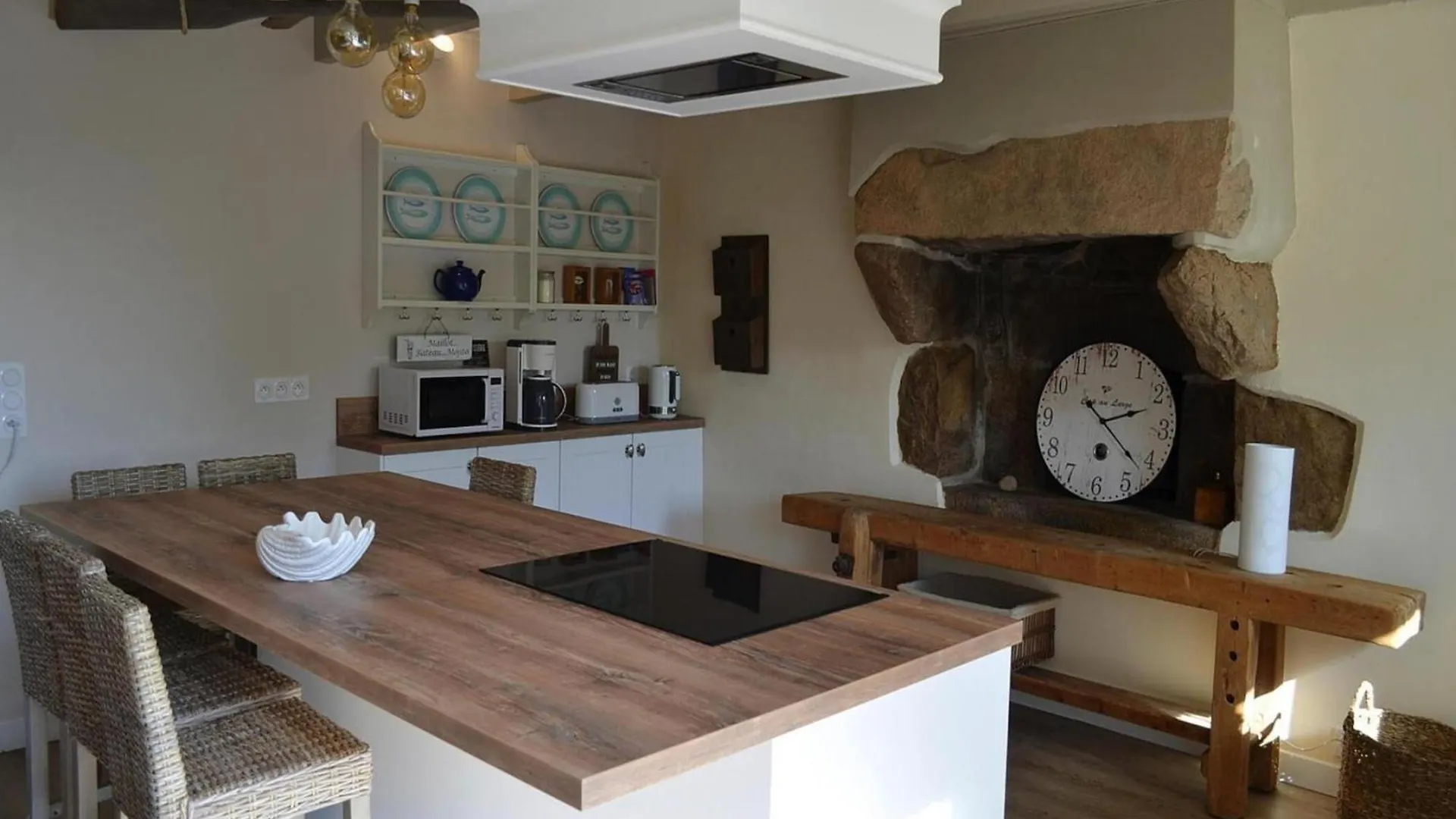 Holiday home Natural Stone House With Maritime Flair Plougasnou